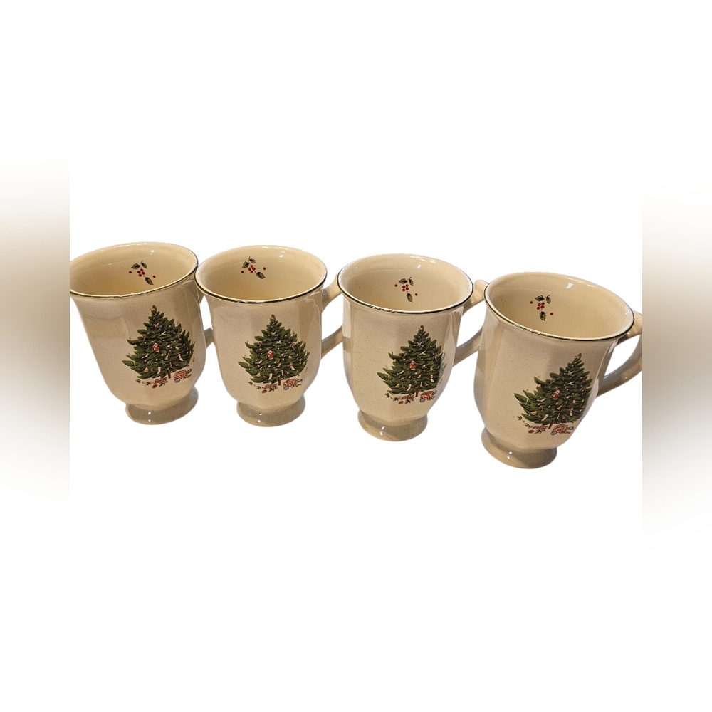 Vintage Anchor Hock Christmas Mugs Set Of 4 Made In Japan.